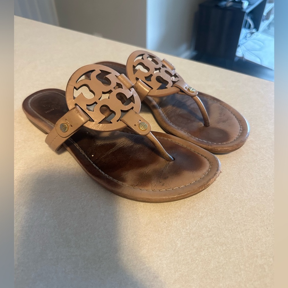 Size 7; Tory Burch millers